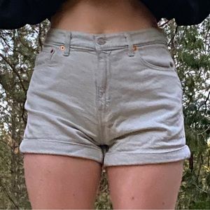 levi A-line mom shorts (female)